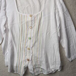 Orvis Rayon Women’s Blouse Size Medium White Striped Embroidery Romantic Boho